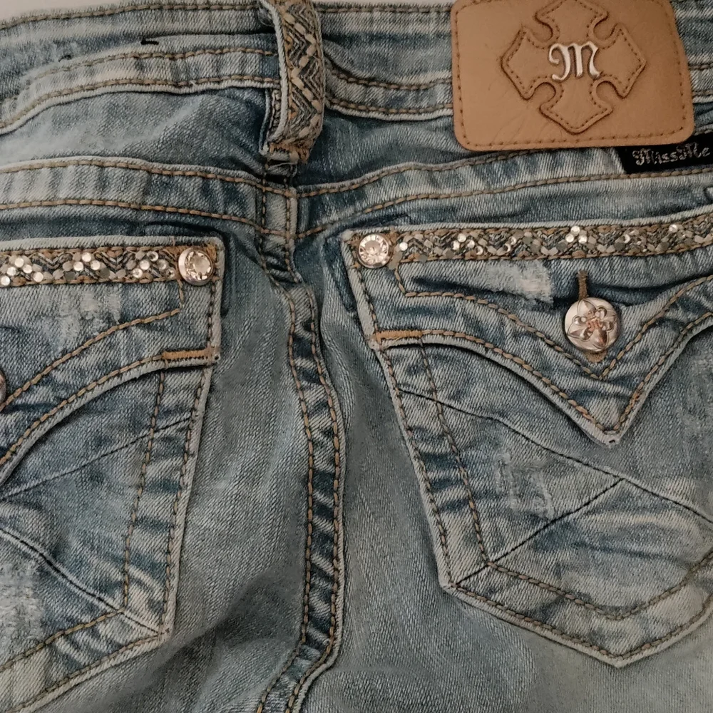 Jeans - Picture 2 of 2